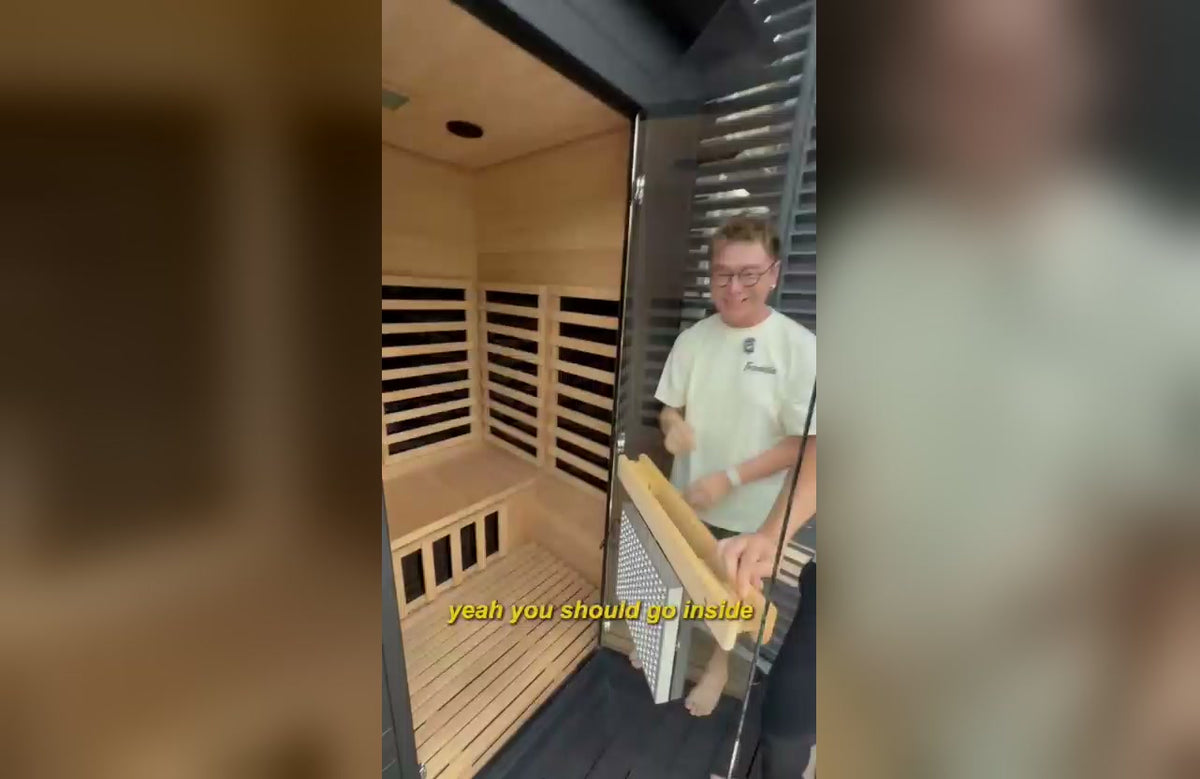 Alex Lee at his infrared sauna